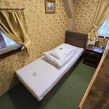 Przy Zoo Hostel *