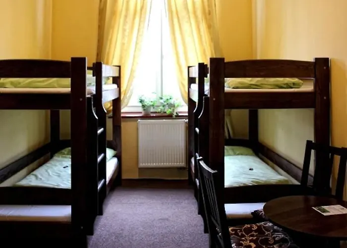 Przy Zoo بيت شباب